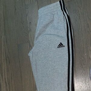 Adidas Heather Elastic Cuff Jogger Pants Size large BOYS (10-12)